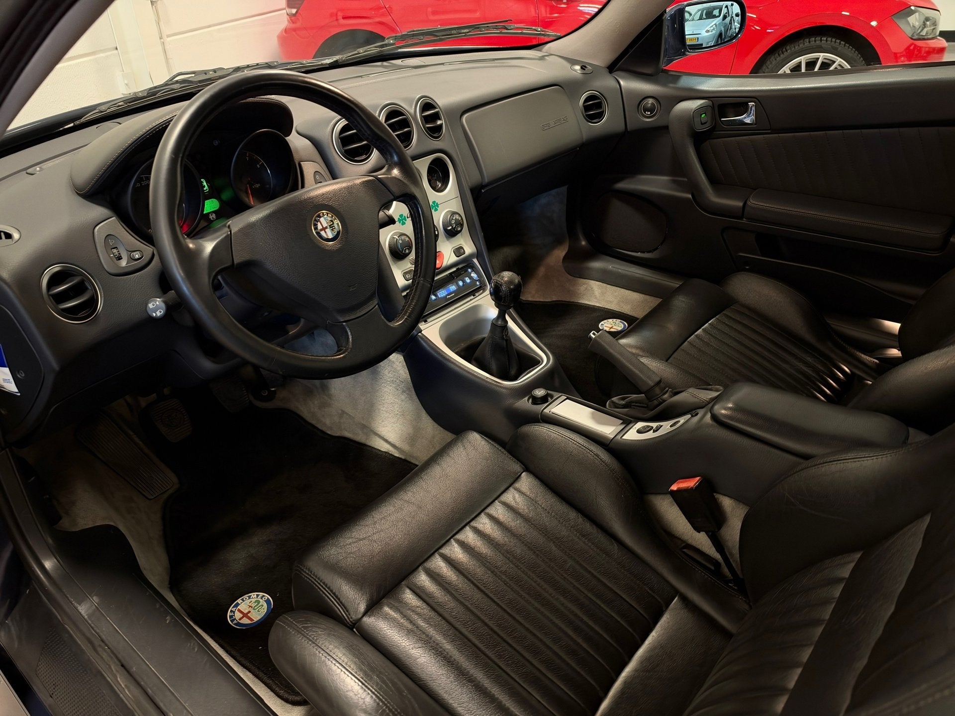 Alfa Romeo GTV 3.0-24V V6 L Nap Airco Leder Sportuitlaat 17I, Auto's, Voorwielaandrijving, Dealer onderhouden, Gebruikt, Zwart