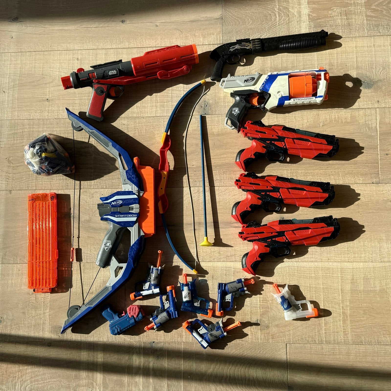 Grote Nerf Blaster Collectie: Boog, Guns, Magazijn & Pijltje, Ophalen of Verzenden, Gebruikt, Jongen of Meisje