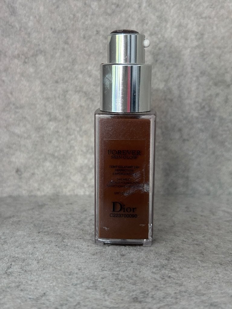 Dior Forever Skin Glow Foundation 9N, Gebruikt, Gehele gezicht, Beige, Ophalen of Verzenden