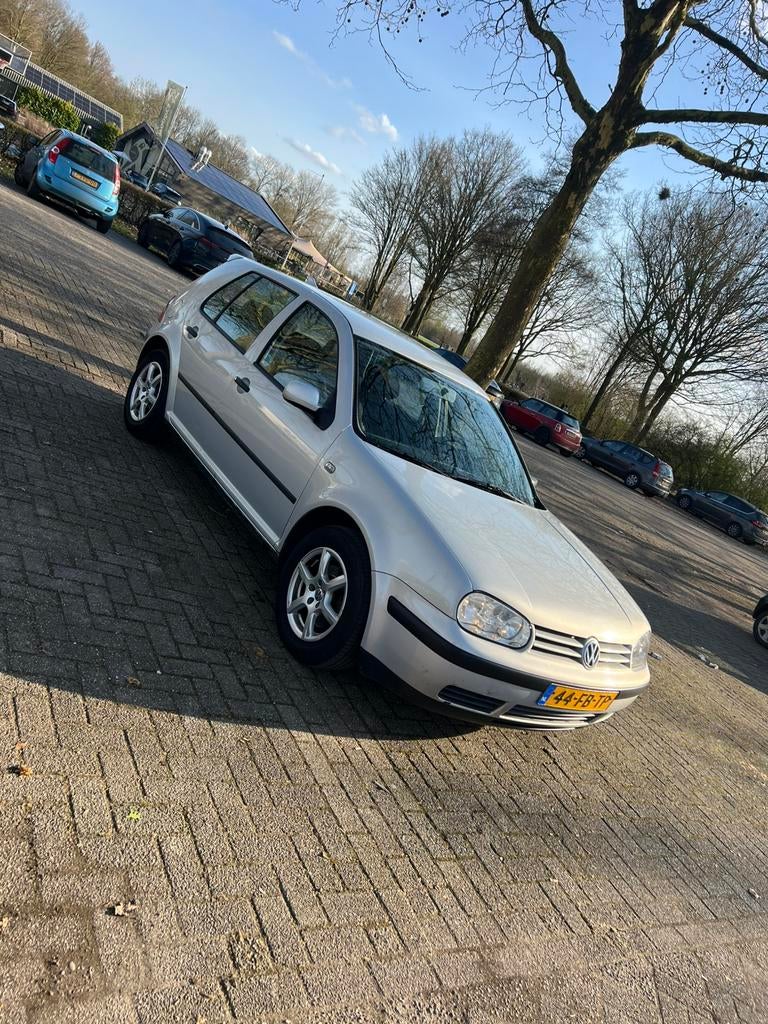 Golf mk4 2.0, Ophalen, Zo goed als nieuw, Benzine