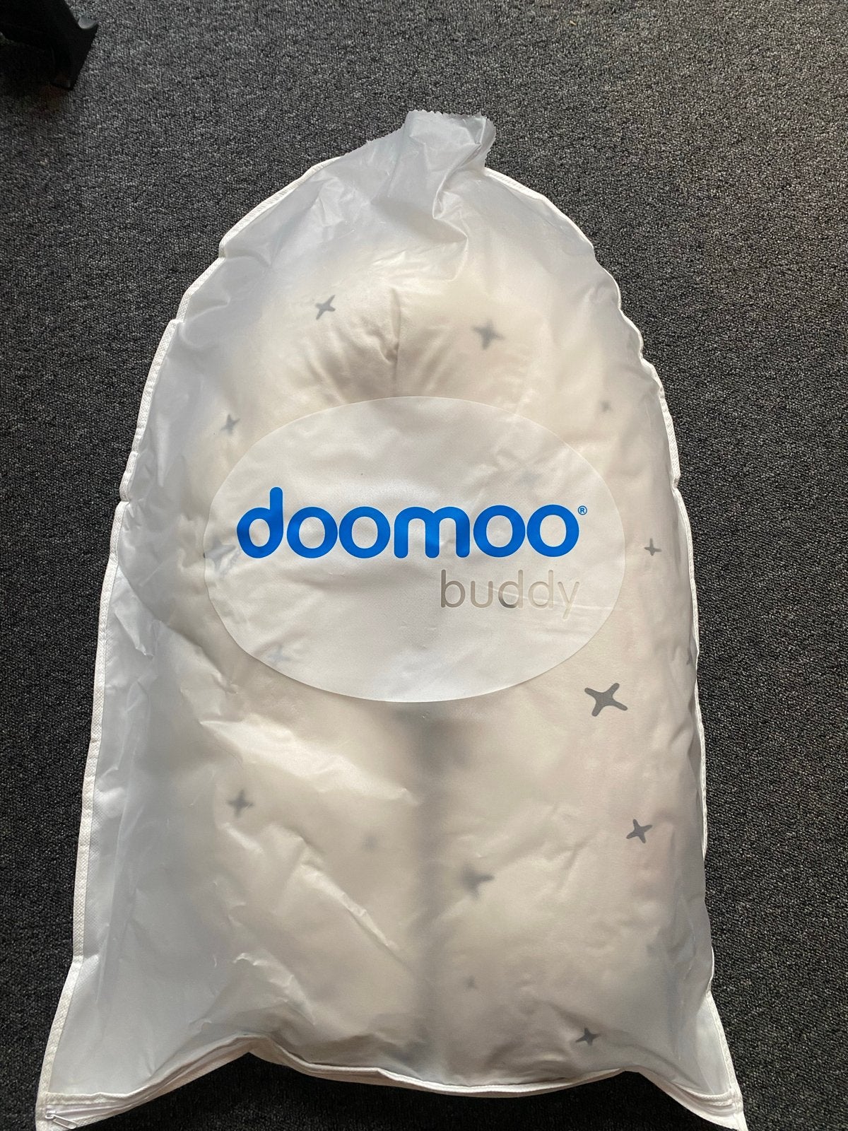 Doomoo Buddy voedingskussen - Grijs met sterren, Ophalen, Gebruikt