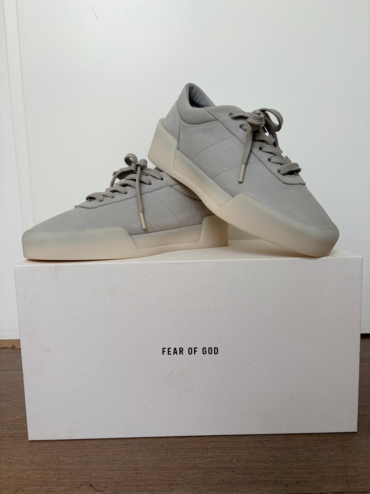 Fear of God Aerobic Low Sneakers - Maat 41 - Light Grey, Ophalen of Verzenden, Zo goed als nieuw, Overige kleuren, Sneakers of Gympen
