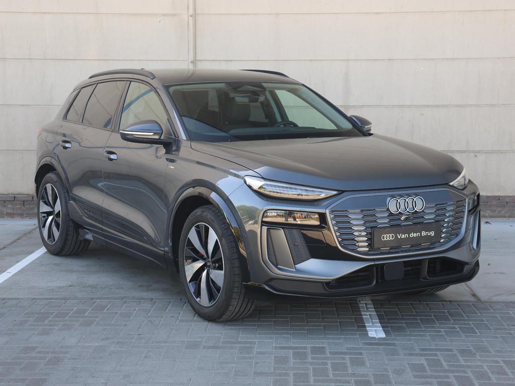 Audi Q6 e-tron Advanced edition 83 kWh | Leder | Trekhaak |, Auto's, Audi, Automaat, Achterwielaandrijving, Gebruikt, Zwart