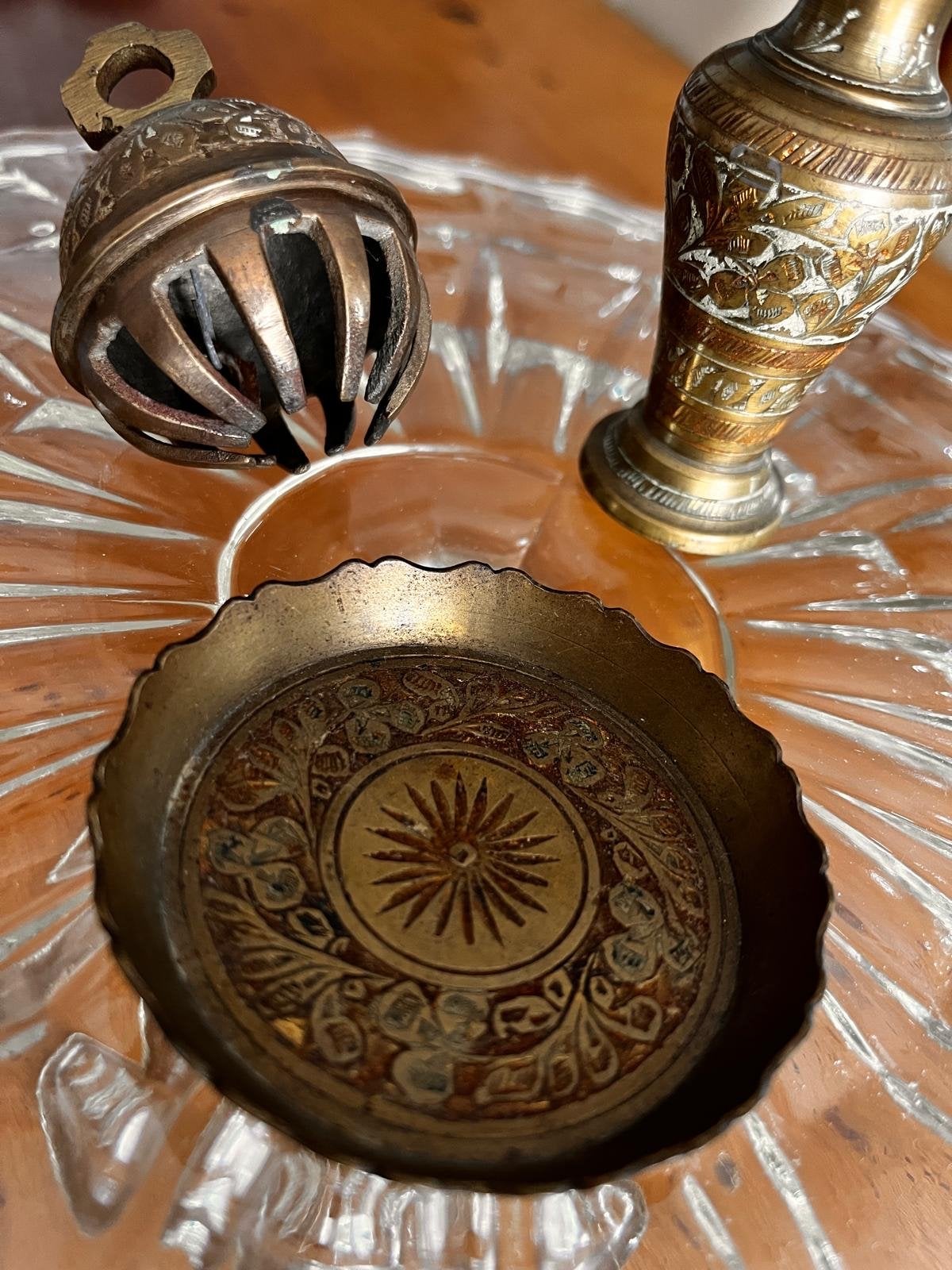Decoratieve messing set: bel, vaasje en schaaltje, Antiek en Kunst, Ophalen of Verzenden