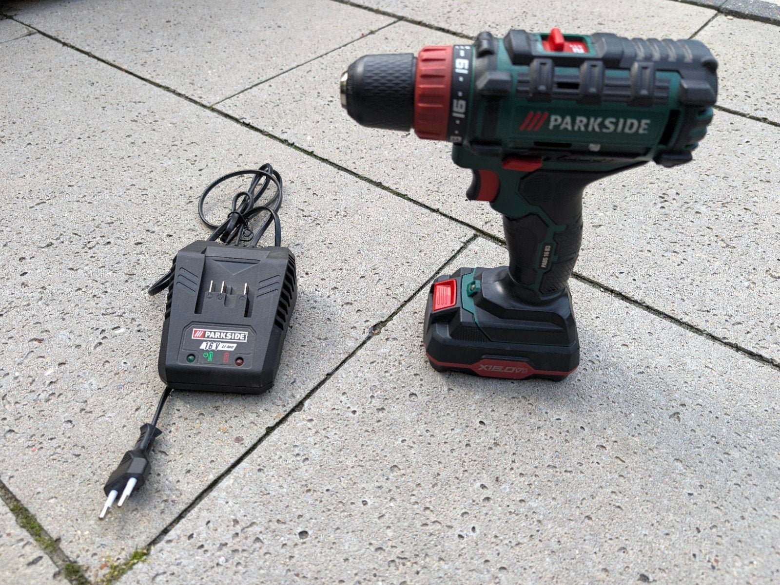 Parkside 16V Accu Boor-/Schroefmachine met 2Ah accu Oplader, Ophalen, Gebruikt, Minder dan 400 watt, Boor- en Schroefmachine