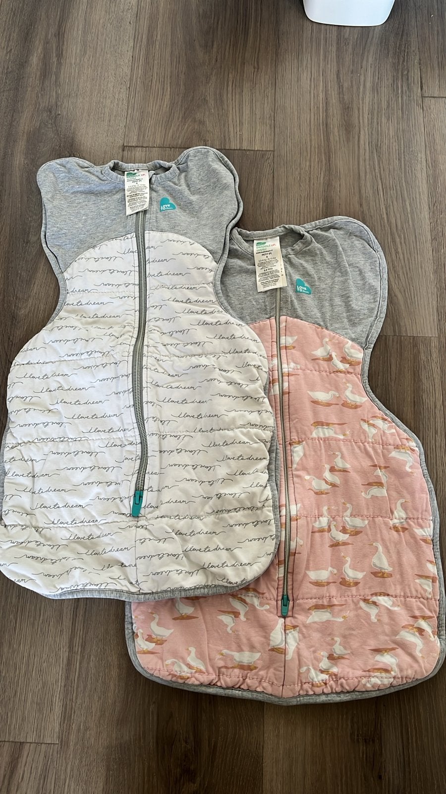 2x Love to Dream Swaddle Small TOG 2.5 (3.5-6kg), Kinderen en Baby's, Dekens, Slaapzakjes en Inbakerproducten, Ophalen, Overige merken
