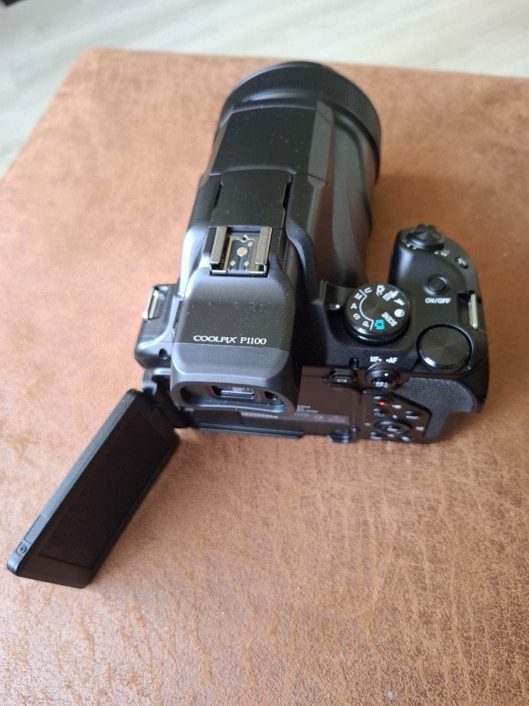 nikon coolpix 1100   (Nieuw en uiterste prijs), Nieuw, Ophalen of Verzenden, Nikon, Lensdop