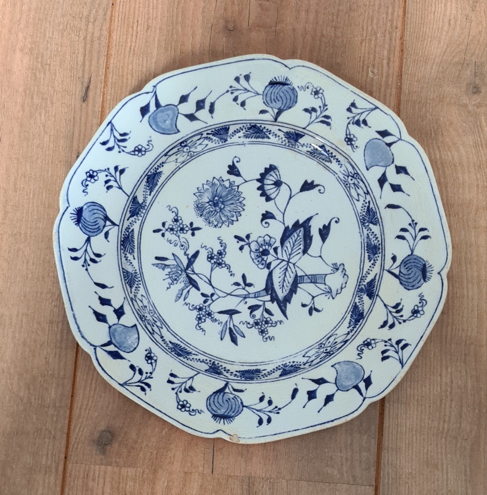 Antiek bord met Zwiebelmuster, Ophalen of Verzenden