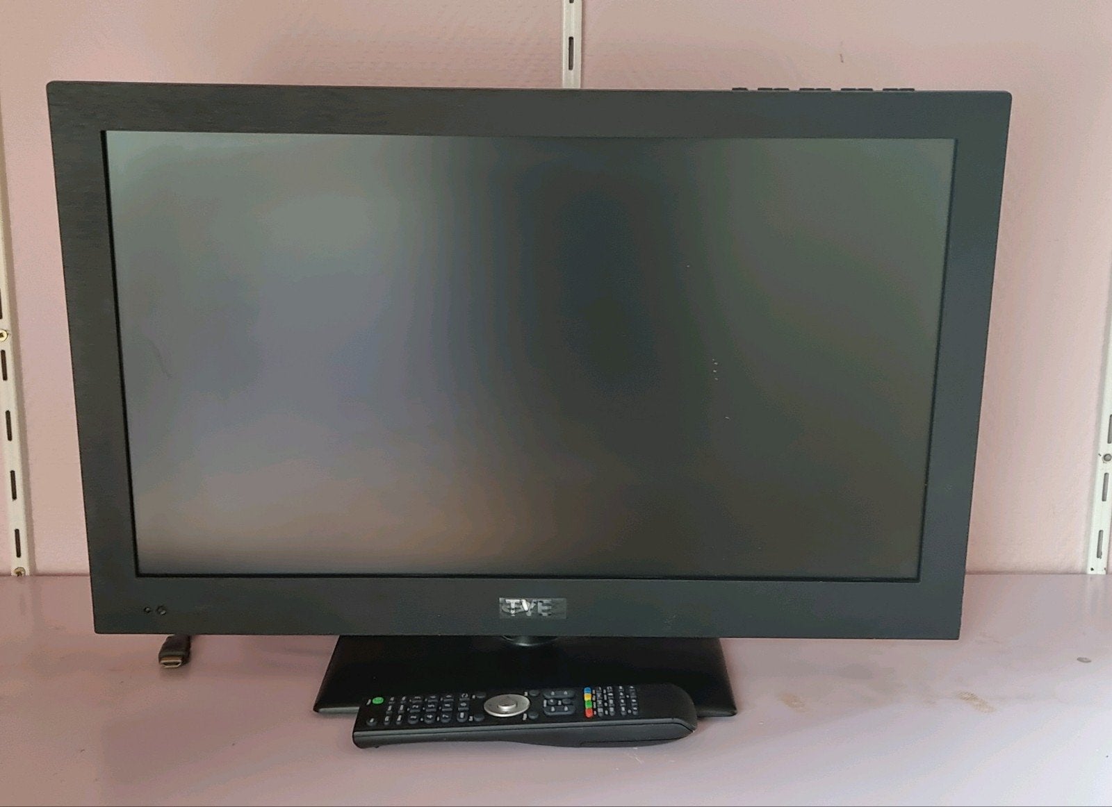 TVE TV met afstandsbediening (DVD speler defect), Gebruikt, 50 Hz, 40 tot 60 cm, Ophalen