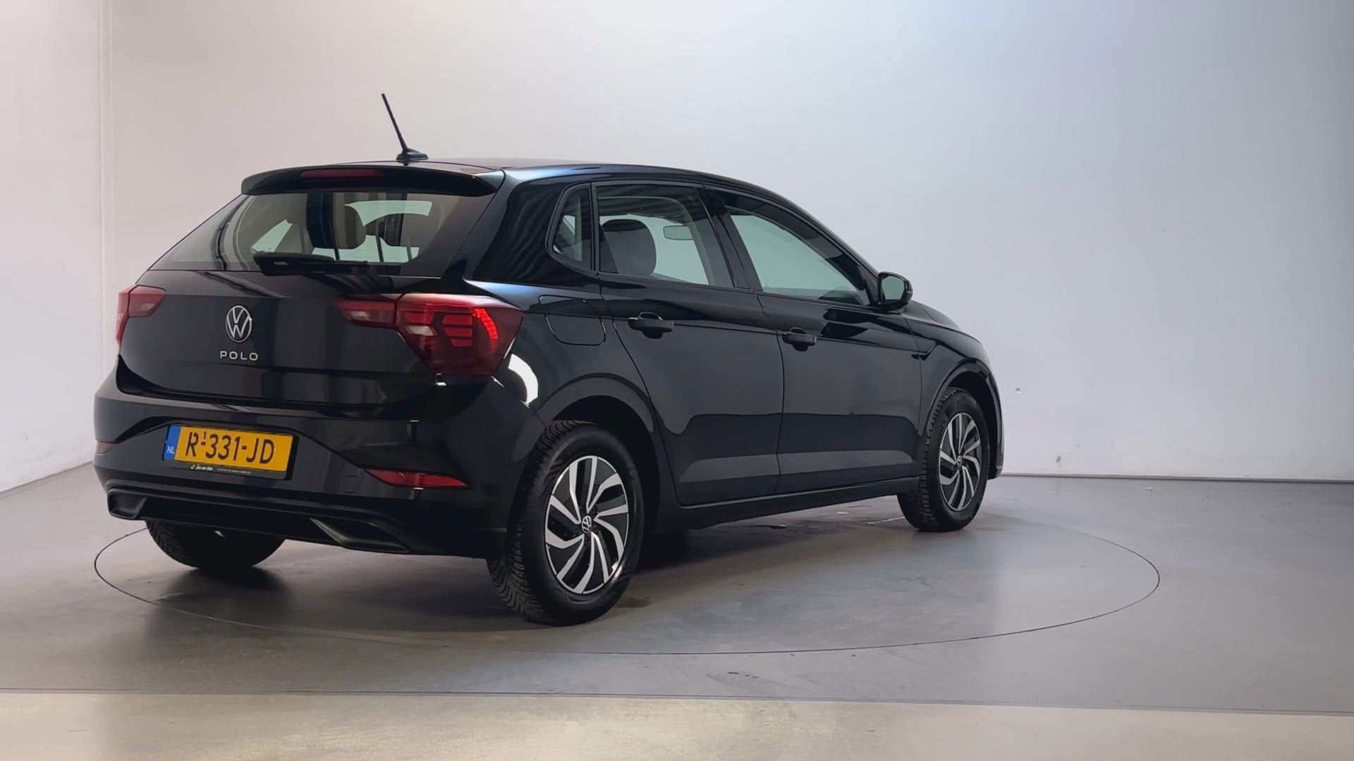 Volkswagen Polo 1.0 TSI Life Business Camera Stoelverwarming, Voorwielaandrijving, Dealer onderhouden, Stof, Gebruikt