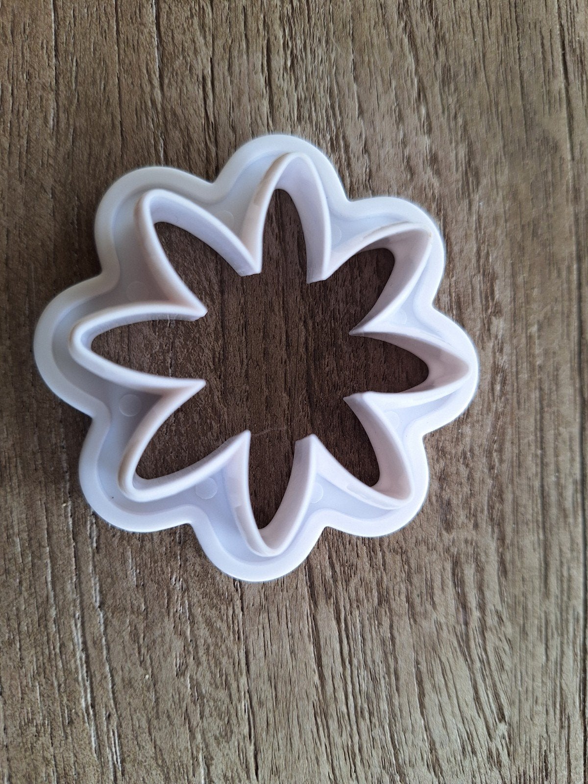 Margriet uitsteker voor marsepein of fondant (Wilton), Ophalen of Verzenden, Nieuw, Taarten of Cupcakes, Versiering