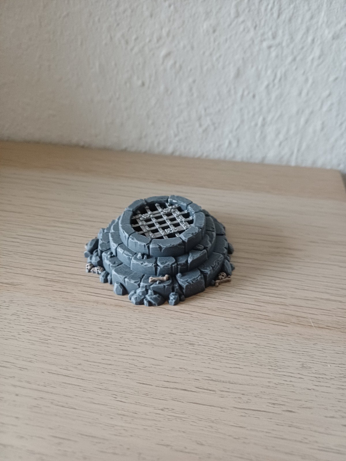 Miniatuur put en schild voor tabletop games, Ophalen of Verzenden