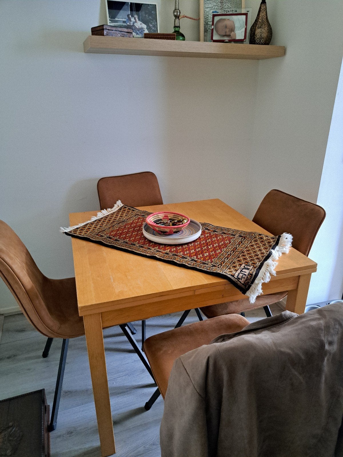 Bjursta Ikea eettafel, uitschuifbaar 90x90 tot 169x90, Ophalen of Verzenden, Rechthoekig, 50 tot 100 cm