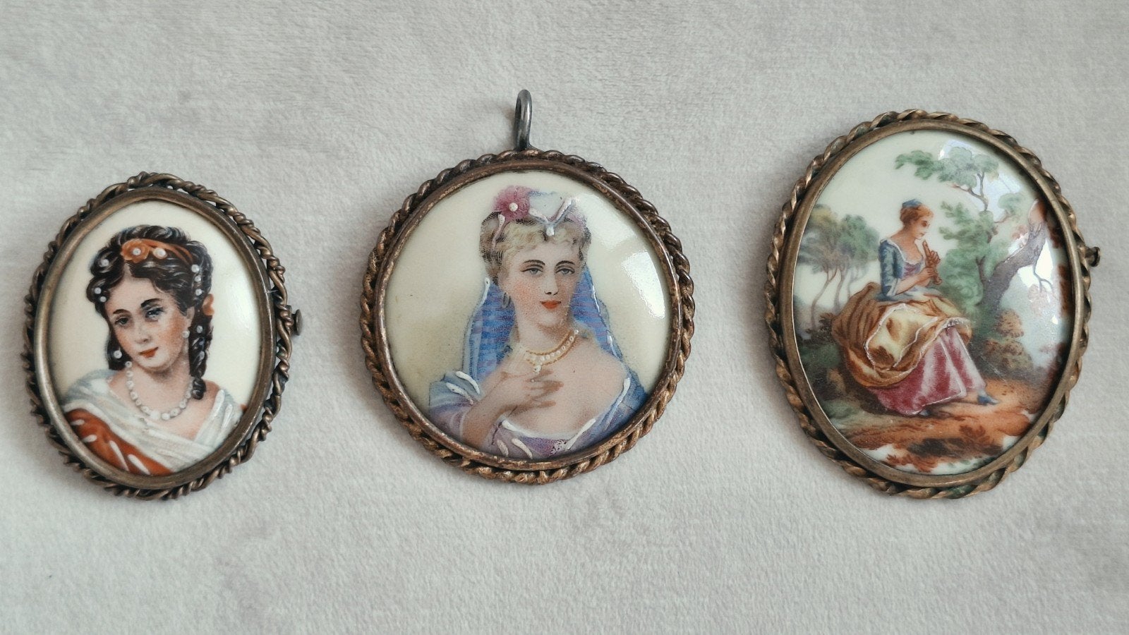 Antieke Limoges broche en  hanger, Ophalen of Verzenden