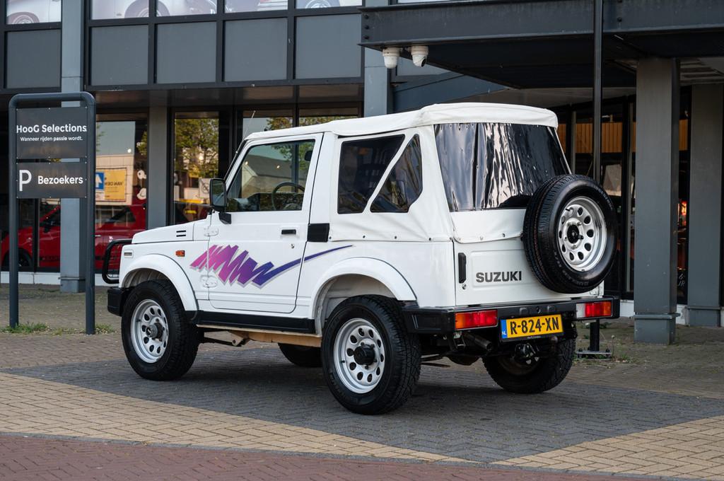 Suzuki Samurai (SJ413) 1.3 (bj 1996), Auto's, Oldtimers, Stof, Zwart, 4 stoelen, Wit