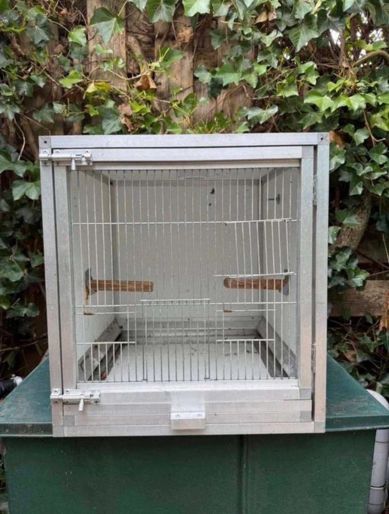 Aluminium broed/reiskooi, Dieren en Toebehoren, Ophalen of Verzenden, Zo goed als nieuw, Aluminium, Broedkooi of Kweekkooi