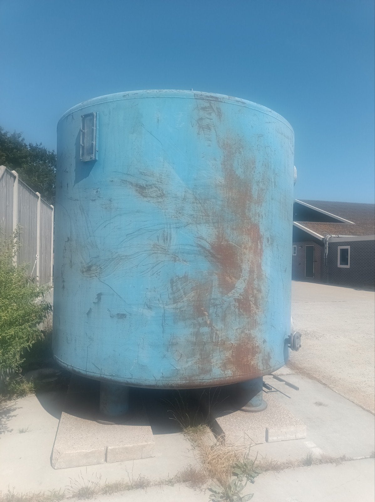 Grote ijzeren tank / buffervat - 14m³, Ophalen