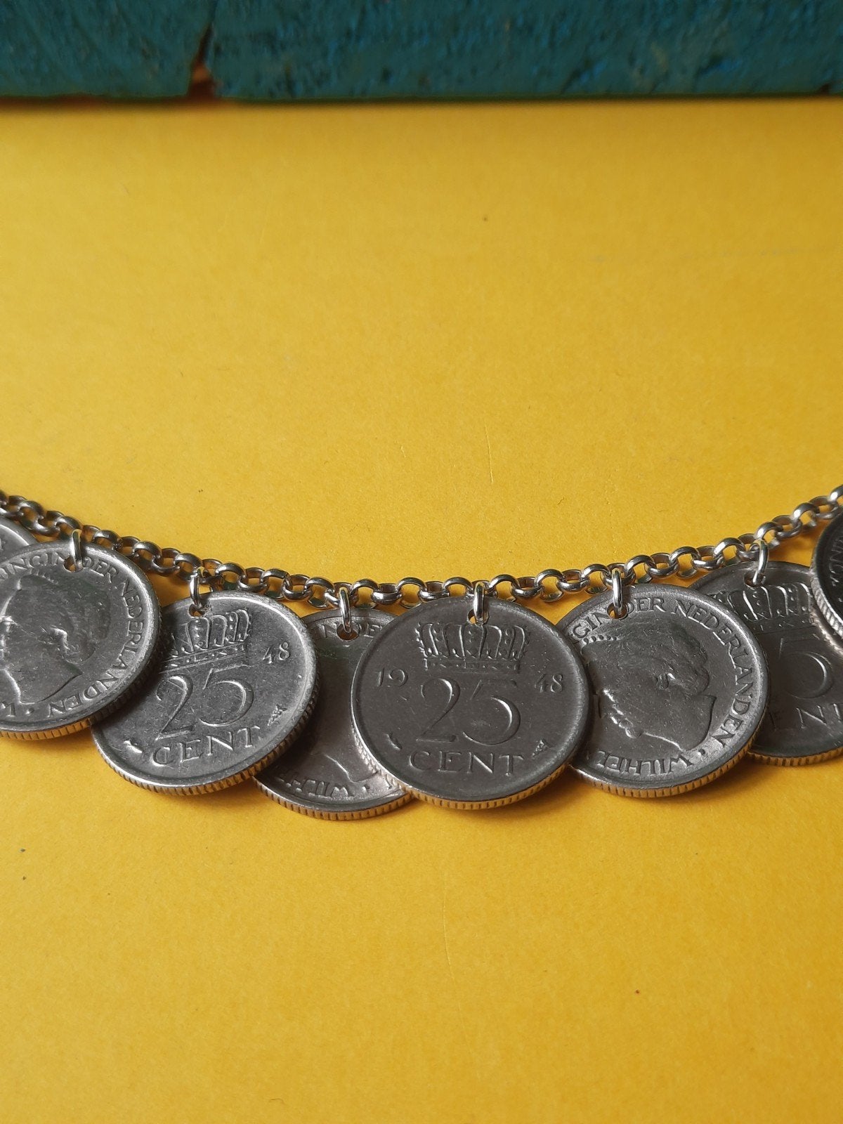 Wilhelmina Kwartjes Armband. Lengte 19cm, Ophalen of Verzenden, Zo goed als nieuw, Zilver, Staal