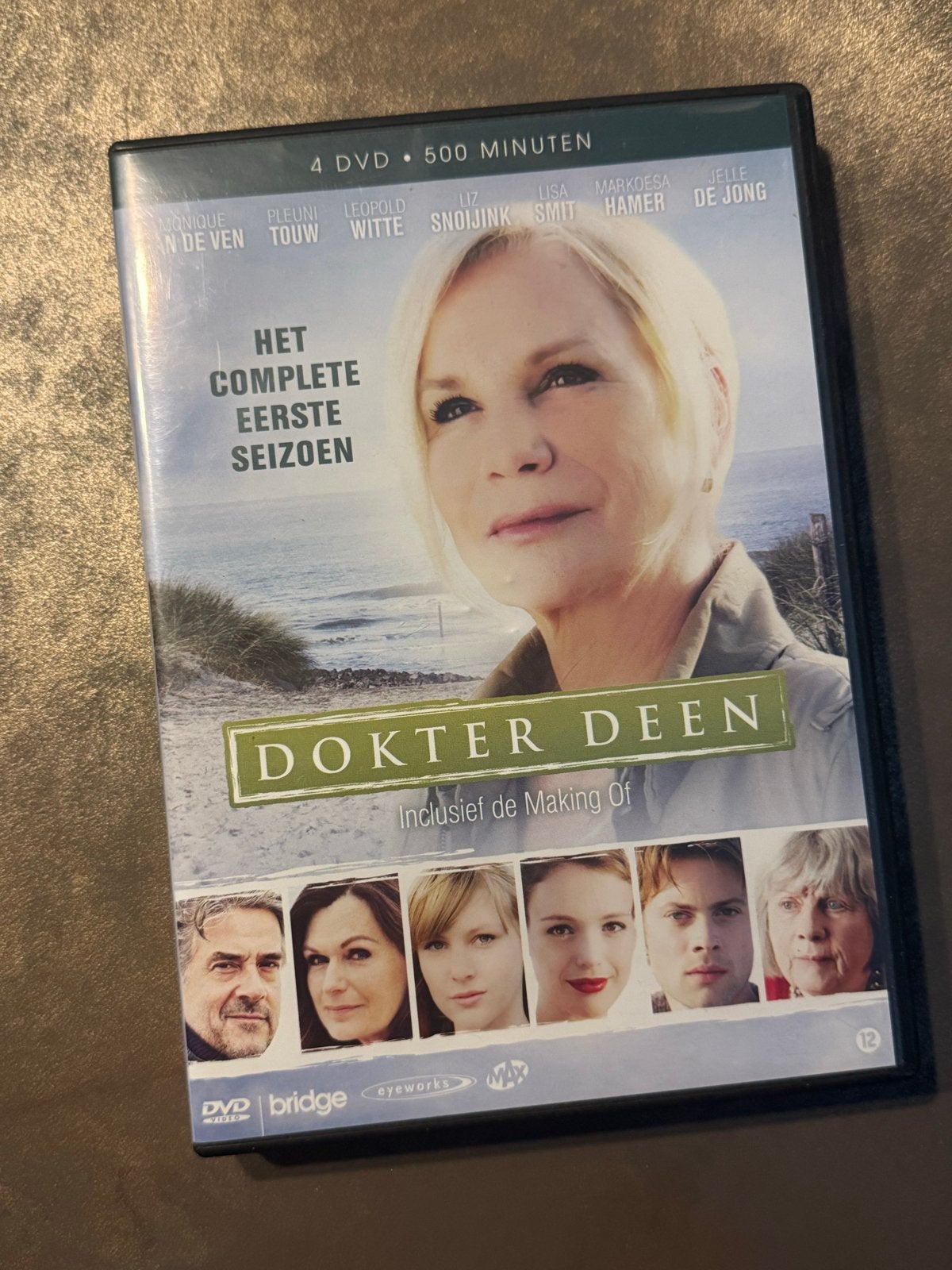 Dokter Deen - Het Complete Eerste Seizoen (4 DVD), Bonusmateriaal, Seizoen 1, Drama, Zo goed als nieuw