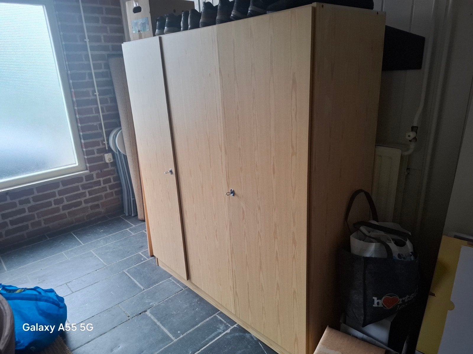 Ruime kledingkast met planken en hangruimte, Huis en Inrichting, Kasten | Kledingkasten, Ophalen, Gebruikt, Met plank(en), 150 tot 200 cm