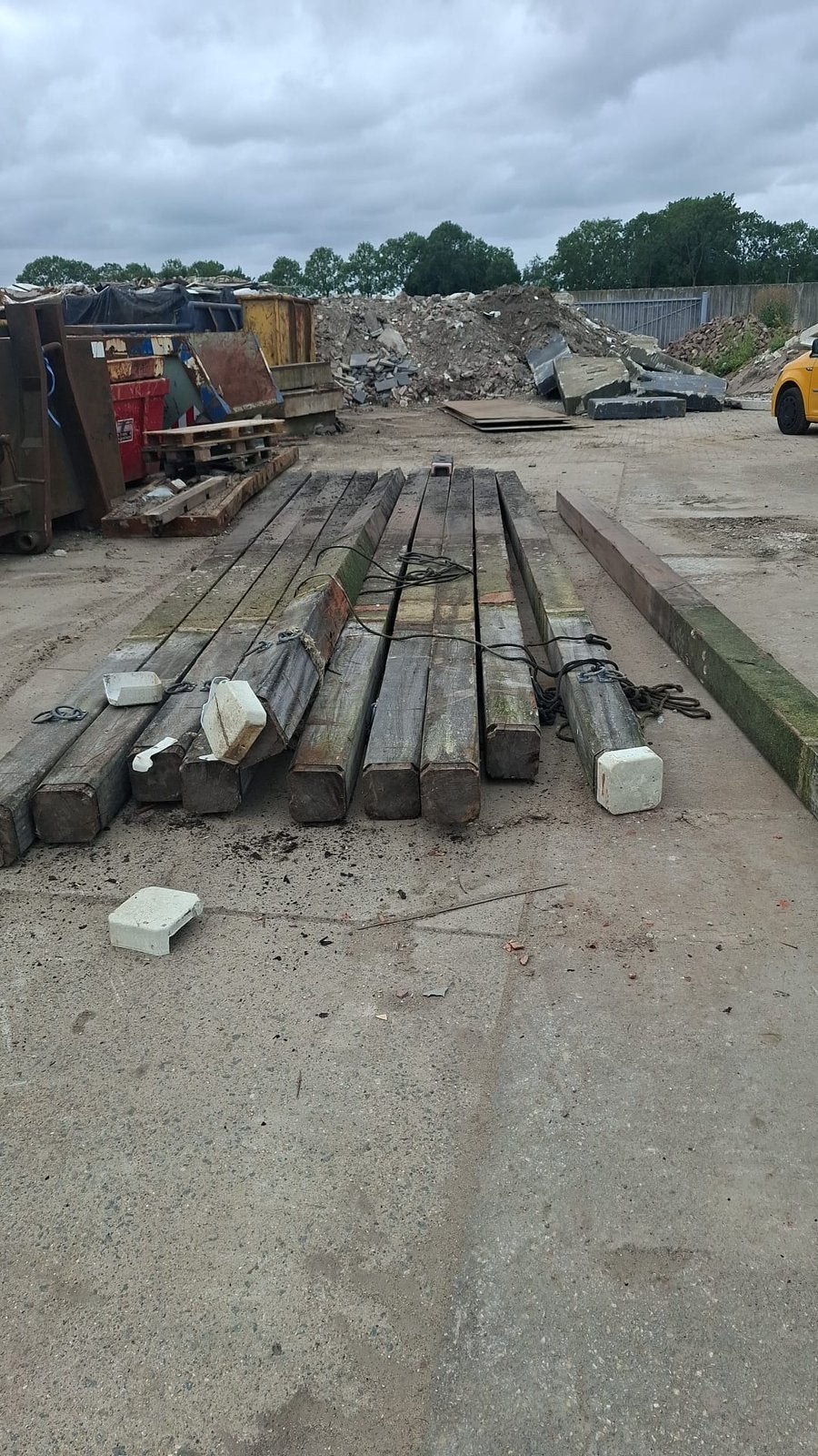 Oude meerpalen dukdalven, Ophalen, Gebruikt, Minder dan 25 mm, Pallet