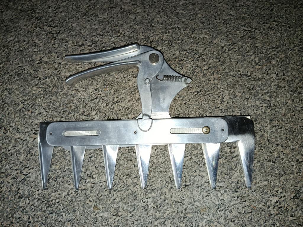 Brood kniptang - Aluminium, Antiek en Kunst, Ophalen of Verzenden