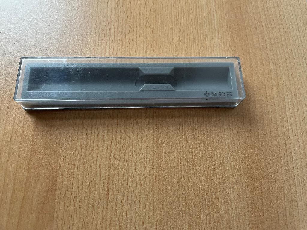 2 Parker doosjes, Verzamelen, Pennenverzamelingen, Ophalen of Verzenden, Gebruikt, Overige typen, Parker