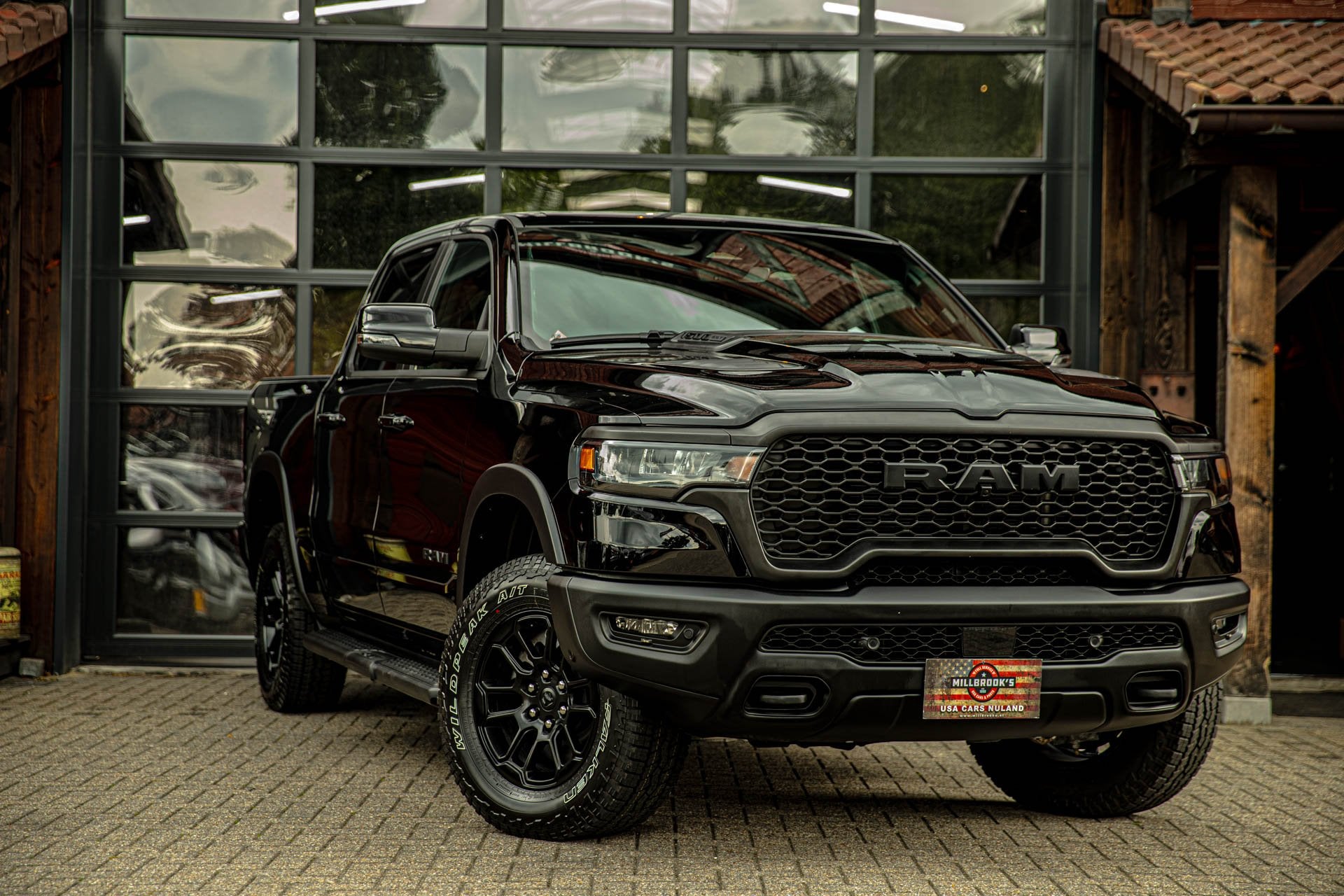 Dodge Dodge ram 1500 Rebel Night Hurricane | Full option | t, Auto's, Automaat, Zwart, 2433 kg, Zwart