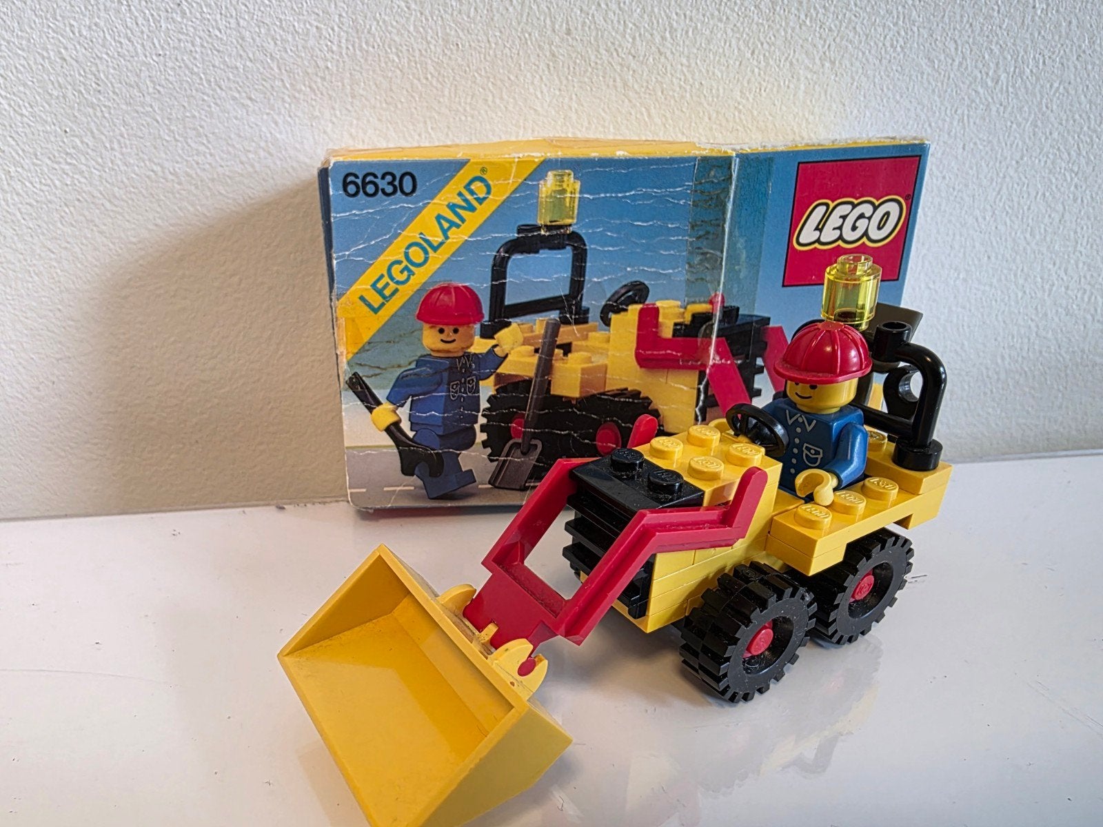 LEGO Legoland 6630 - Frontlader met Minifiguur en Doos, Gebruikt, Lego, Ophalen of Verzenden, LEGOLAND