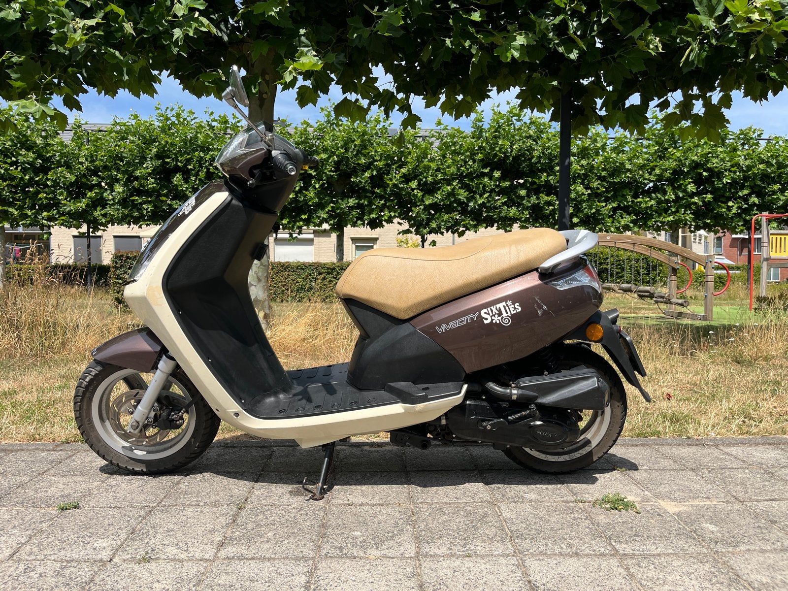 Peugeot Vivacity Sixties Scooter 2011, Ophalen, Gebruikt, Maximaal 45 km/u, Benzine