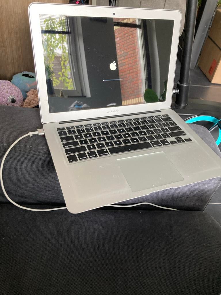 MacBook Air 2017 - Goede staat / accu defect, Gebruikt, 256 GB, 2 tot 3 Ghz, Qwerty
