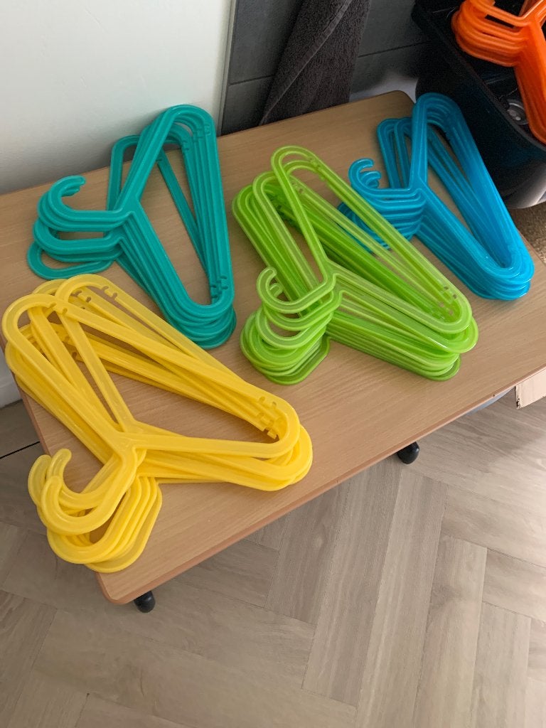 Kinderkleerhanger, gemengde kleuren, Ophalen of Verzenden, Zo goed als nieuw