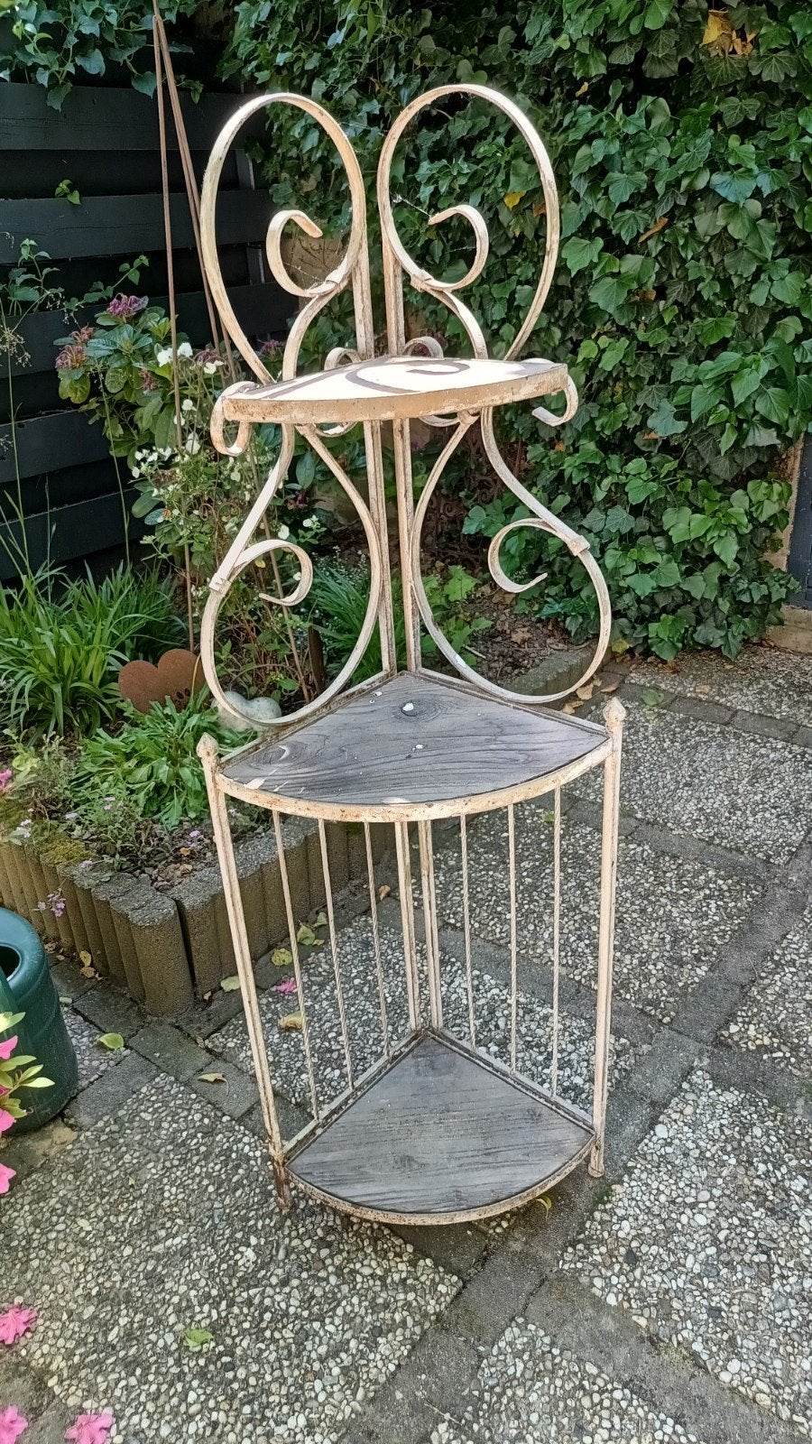 Smeedijzeren hoek etagère, Tuin en Terras, Ophalen, Gebruikt