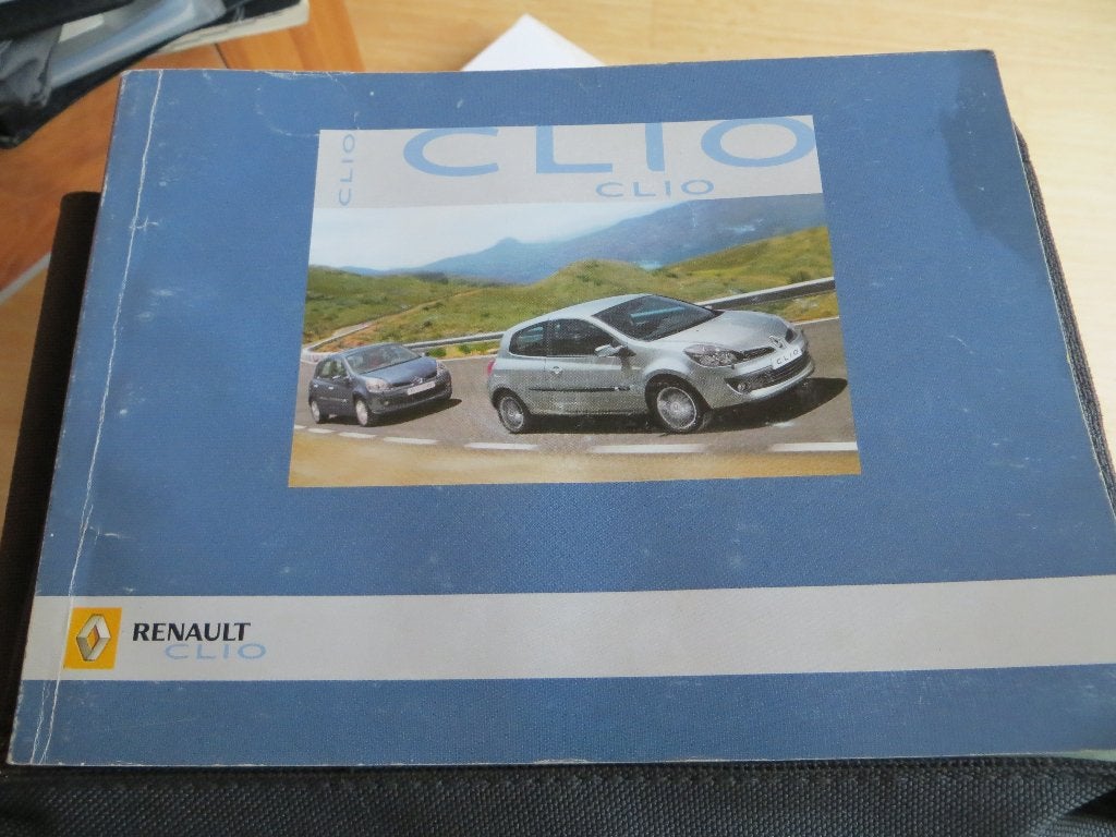 Instructieboek Renault Clio 2007, Auto diversen, Handleidingen en Instructieboekjes, Ophalen of Verzenden