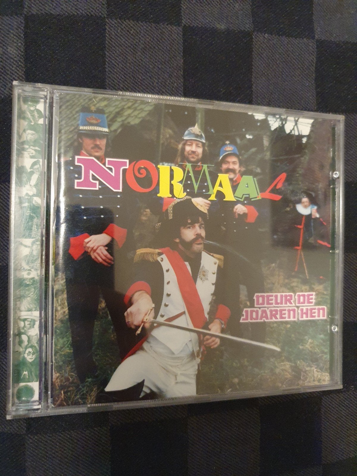 Normaal cd deur de joaren hen limited edition, Verzenden, Gebruikt