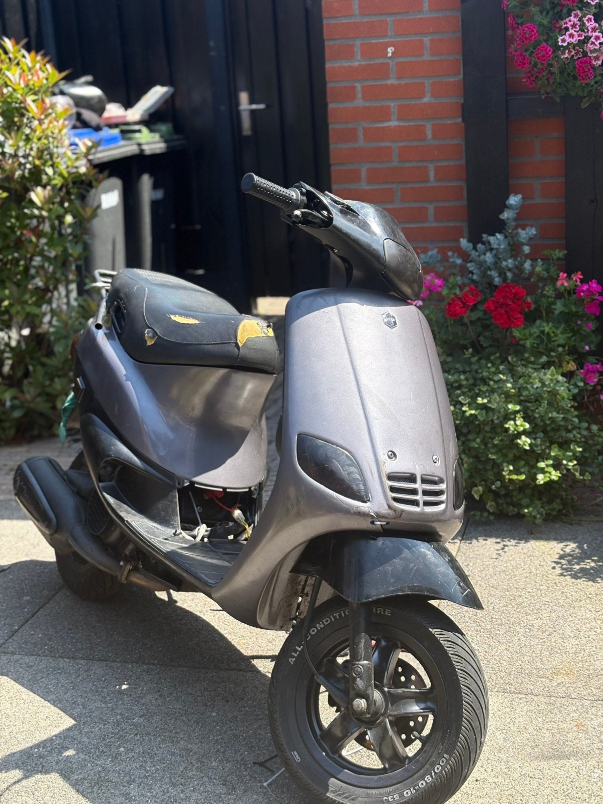 Zip type 3 brom lees beschrijving, Fietsen en Brommers, Scooters | Piaggio, Ophalen, Zo goed als nieuw, Tweetakt, Zip