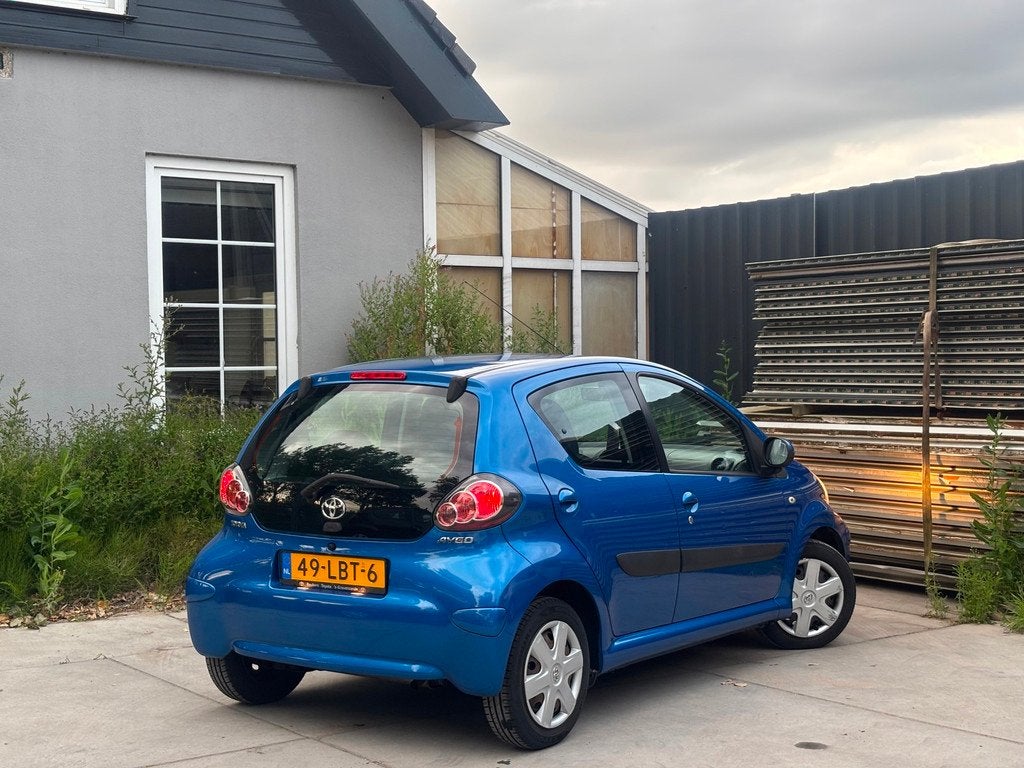 Toyota Aygo 1.0-12V Comfort | Automaat | Airco | El. Ramen |, Gebruikt, 68 pk, Origineel Nederlands, Bedrijf
