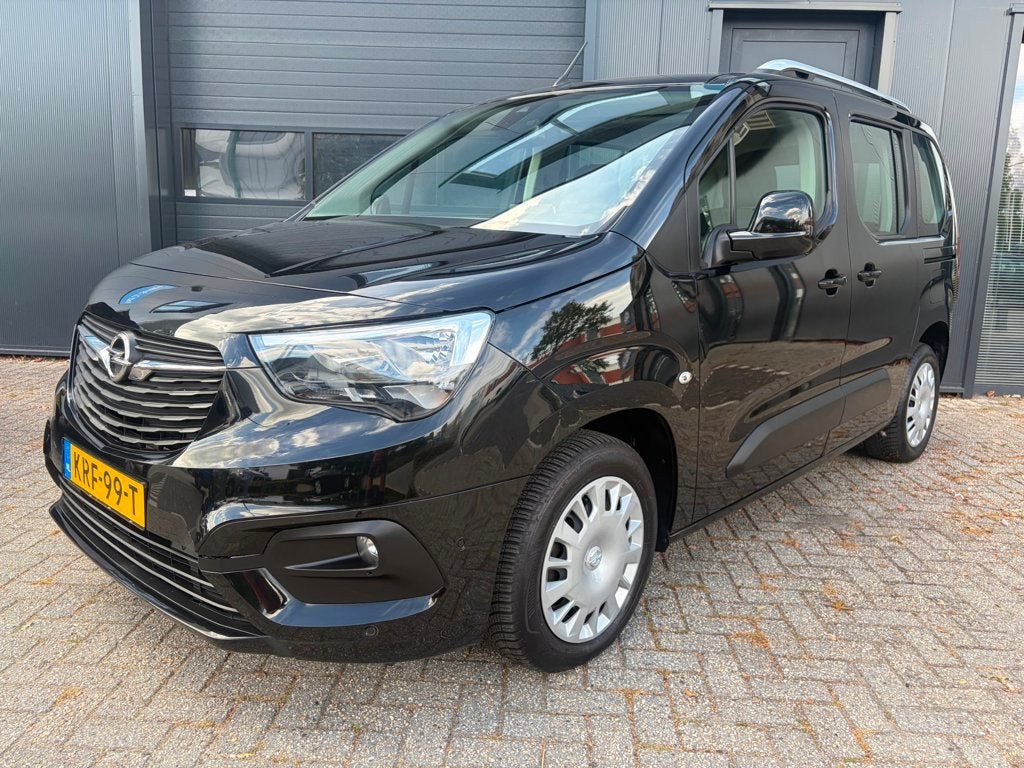 Opel Combo Tour 1.2 Turbo L1H1 Edition, Carplay, Stoelverw,, Gebruikt, Zwart, Bedrijf, Handgeschakeld