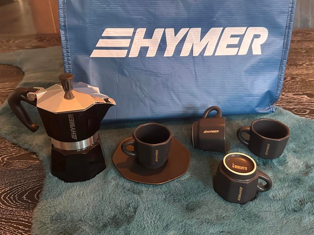 Bialetti "Hymer" set:Moka Express + 4x kop/ schotel & koffie, Ophalen of Verzenden, Nieuw