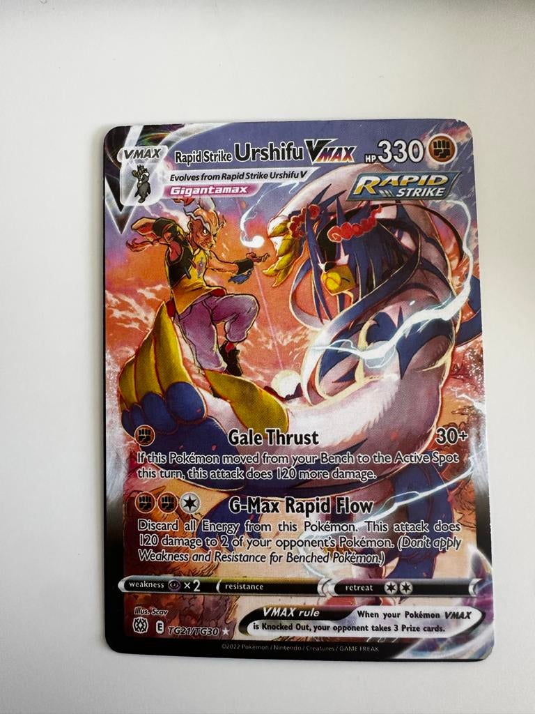 Rapid Strike Urshifu VMAX TG21/TG30 Pokémon Kaart, Ophalen of Verzenden, Zo goed als nieuw, Losse kaart