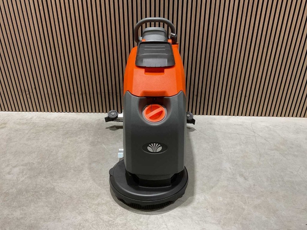 Daewoo vloerreiniger / schrobmachine 2 modellen zelfrijdend, Ophalen, Nieuw