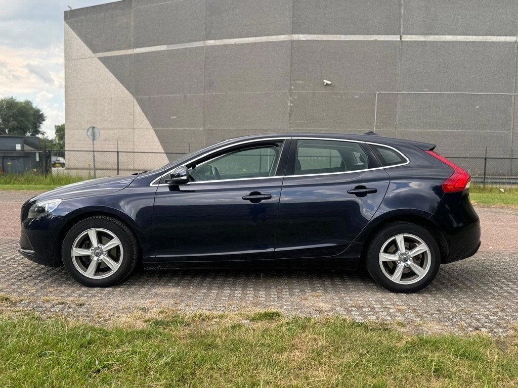 Volvo V40 2.0 D2 Momentum Business/ NAVI / PDC /, Auto's, Volvo, Voorwielaandrijving, Automatische klimaatregeling, Gebruikt, Euro 6