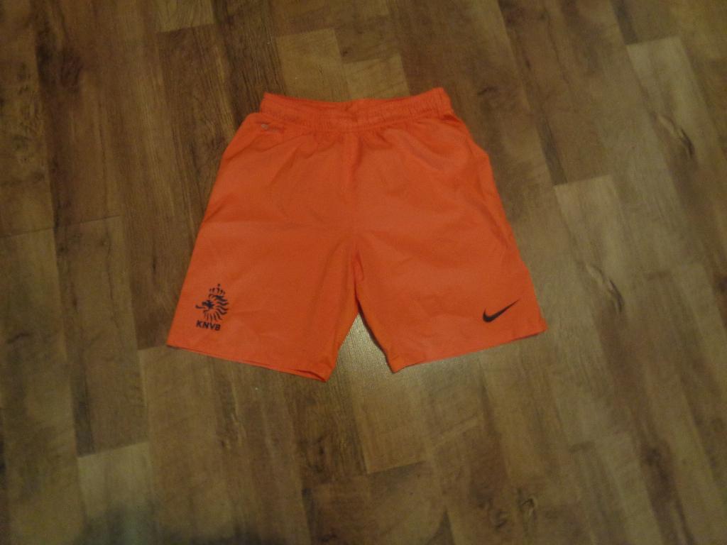 KNVB broekje maat 152-158, Maat XS of kleiner, Verzenden, Shirt