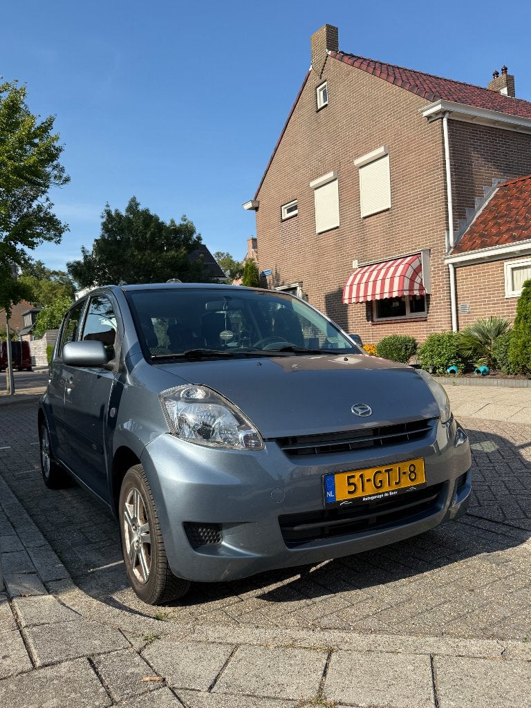 Daihatsu Sirion 1.0 51KW 2008 Grijs, Voorwielaandrijving, Handgeschakeld, Grijs, 3 cilinders