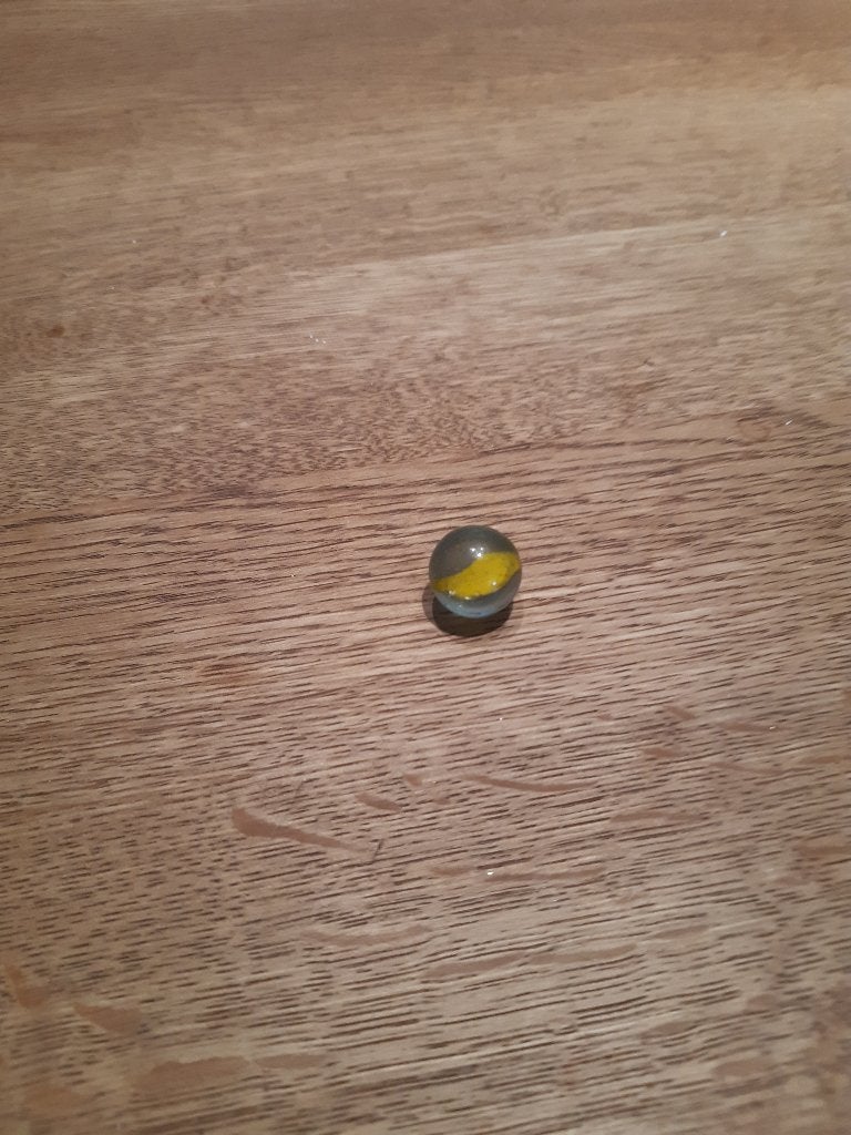 knikker 2x, Ophalen of Verzenden, Zo goed als nieuw