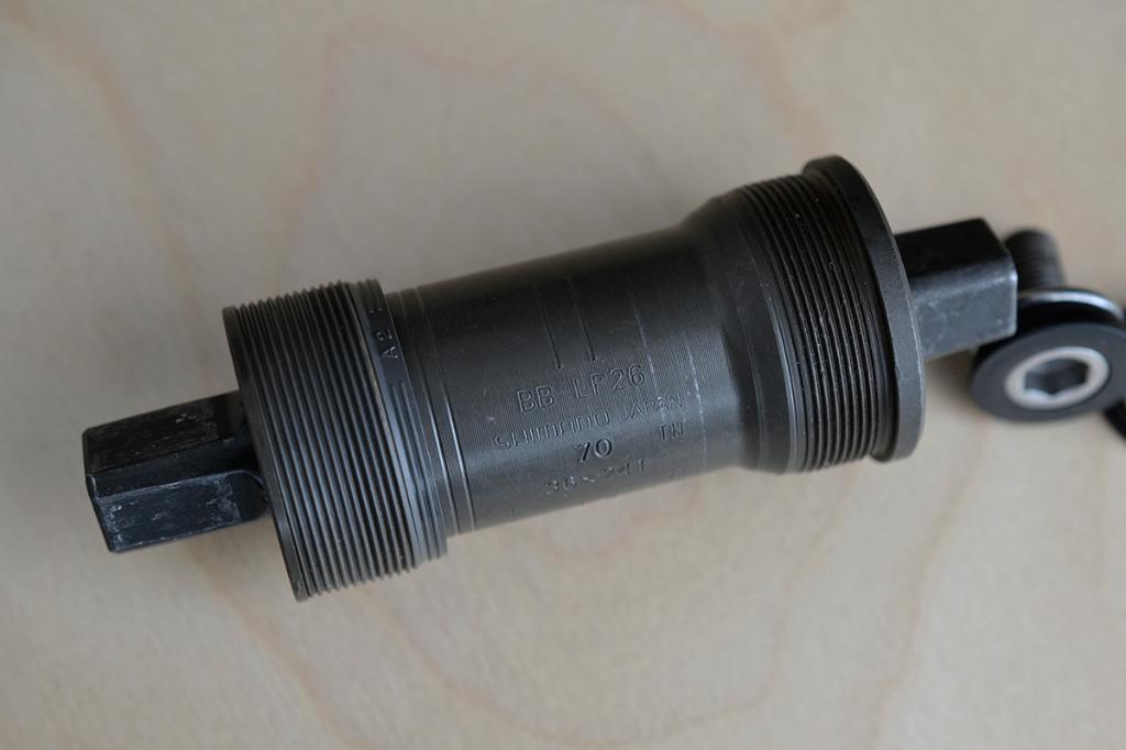 Shimano BB-LP26 70 ITA trapas 36x24, Fietsen en Brommers, Fietsonderdelen, Crankstel of Pedalen, Gebruikt, Ophalen of Verzenden