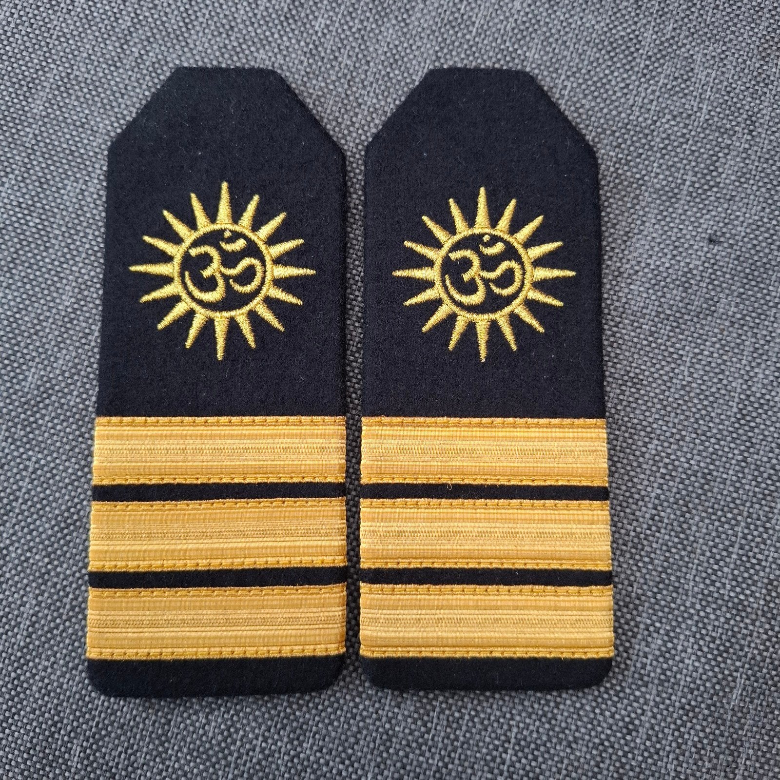 set rangen pandit geestelijke marine rangen, Verzamelen, Ophalen of Verzenden, Marine, Nederland, Embleem of Badge