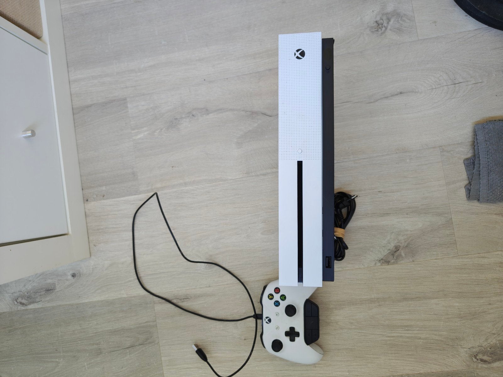 xbox one s 1tb in goede staat, Spelcomputers en Games, Spelcomputers | Xbox One, Ophalen, 500 GB, Met 1 controller