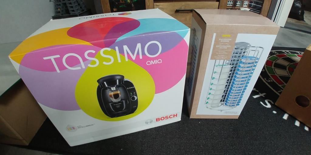 Koffieapparaat tassimo met cups rek, Ophalen, Koffiemachine