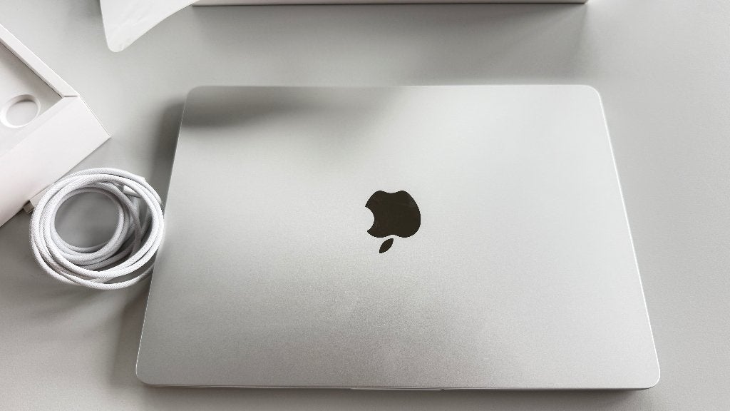 MacBook Air 13" M5 2025 Gloednieuw met 3 oplaadcycli, Computers en Software, Apple Macbooks, Qwerty, 13 inch, 512 GB, Nieuw